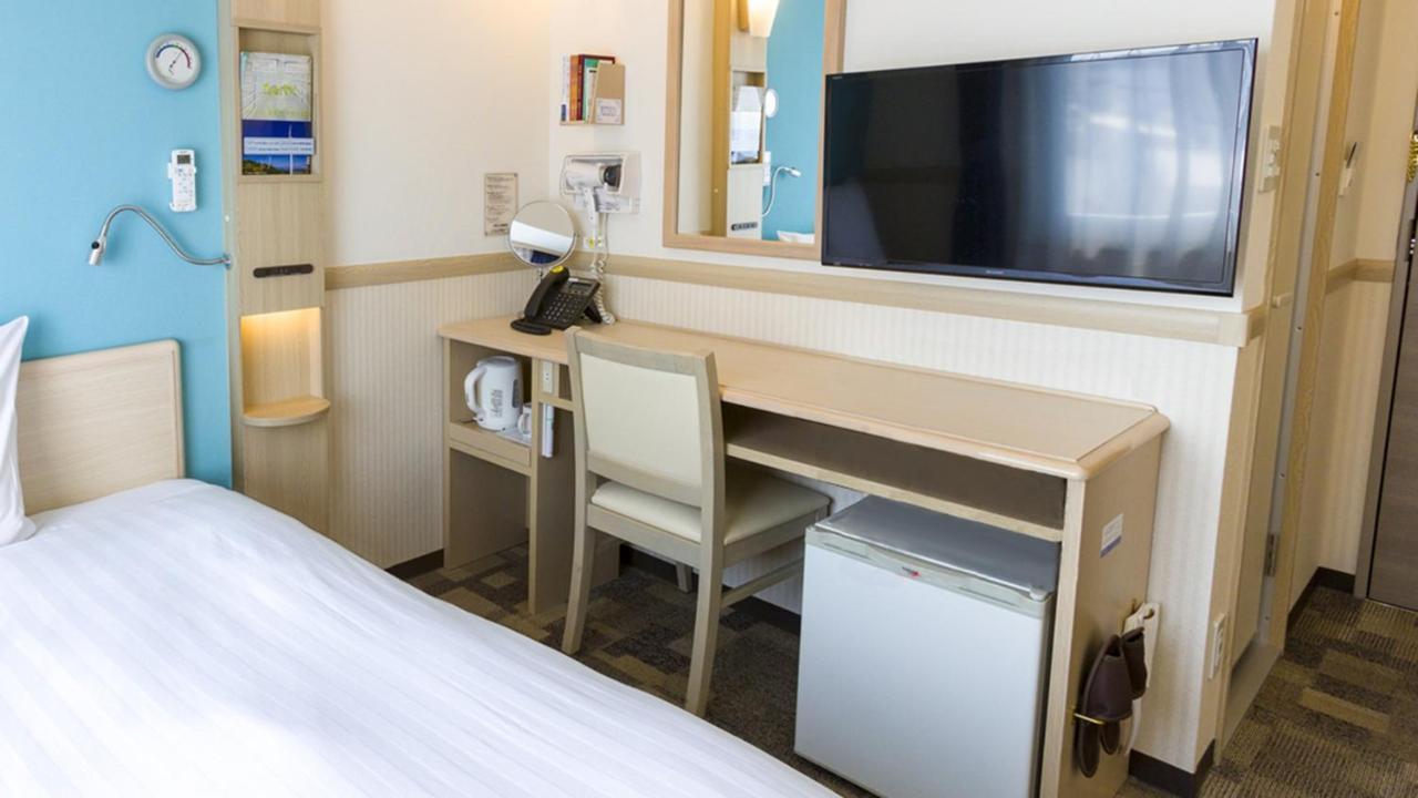 Toyoko Inn Misato-Chuo Ekimae Misato  Zewnętrze zdjęcie